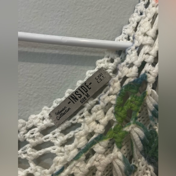 Italian Sheer Blouse V - Neck with Crochet appliqués. Size M - Picture 5 of 6